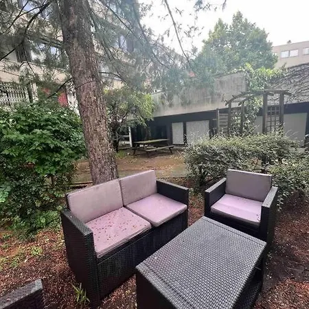Luxury Place With Garden &easy Access To All Parigi